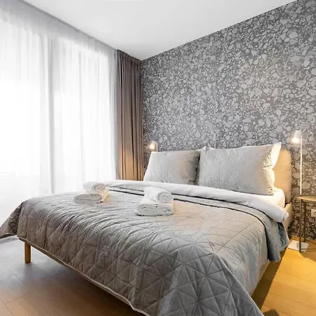 Stylish Haven Skypark Lägenhet Bratislava