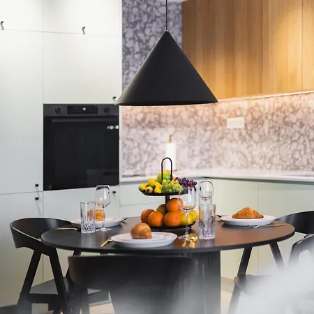 Lägenhet Stylish Haven Skypark