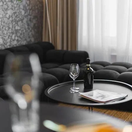 Апартаменты Stylish Haven Skypark Братислава