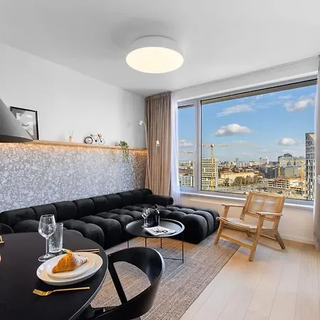 Stylish Haven Skypark Apartmán